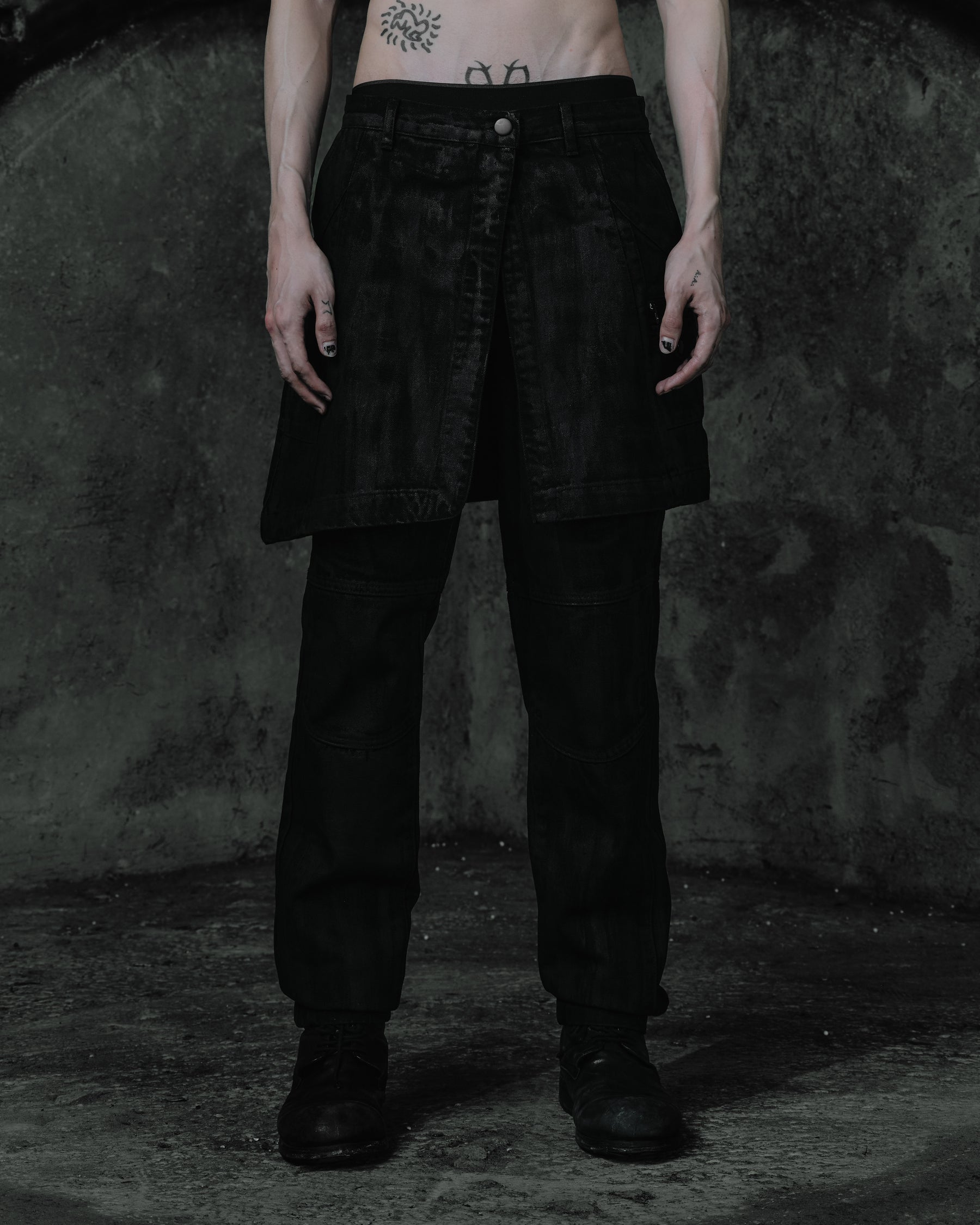 Coated Skirt-Layer Trousers