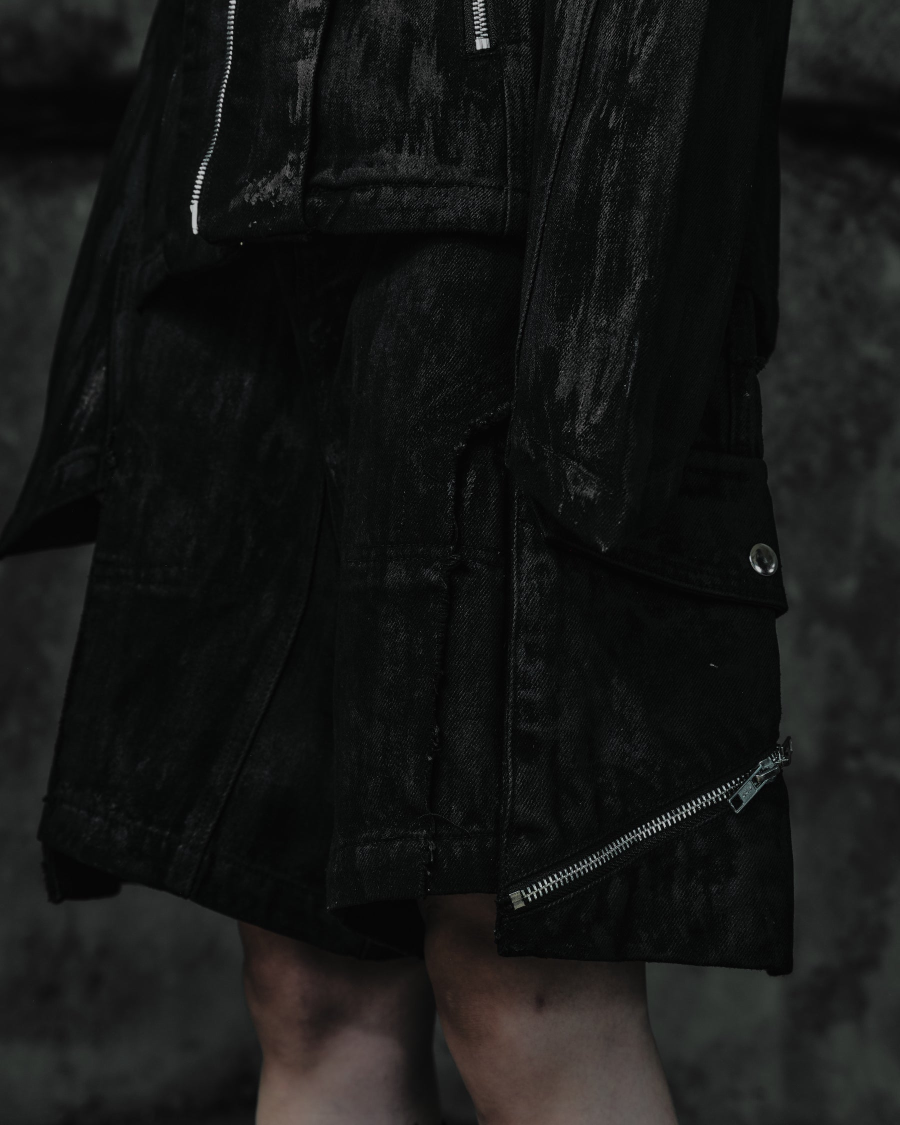 Coated Slanted Zipper Cargo Shorts