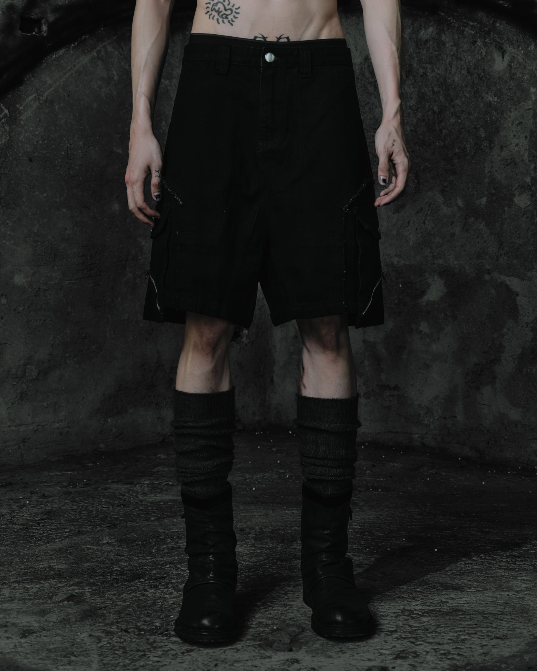 Slanted Zipper Cargo Shorts