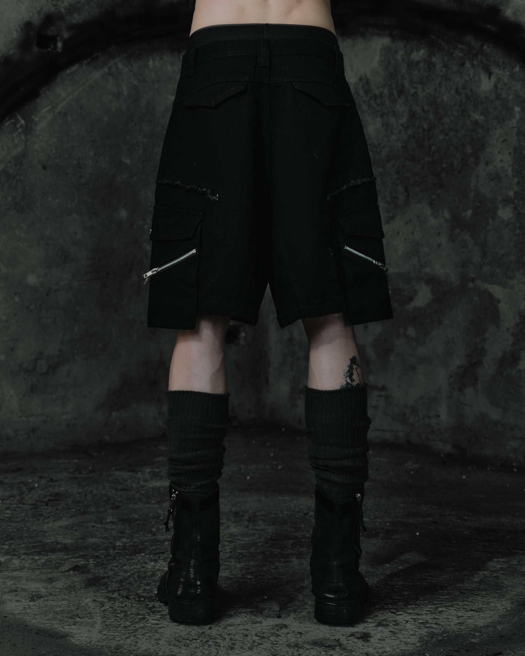 Slanted Zipper Cargo Shorts