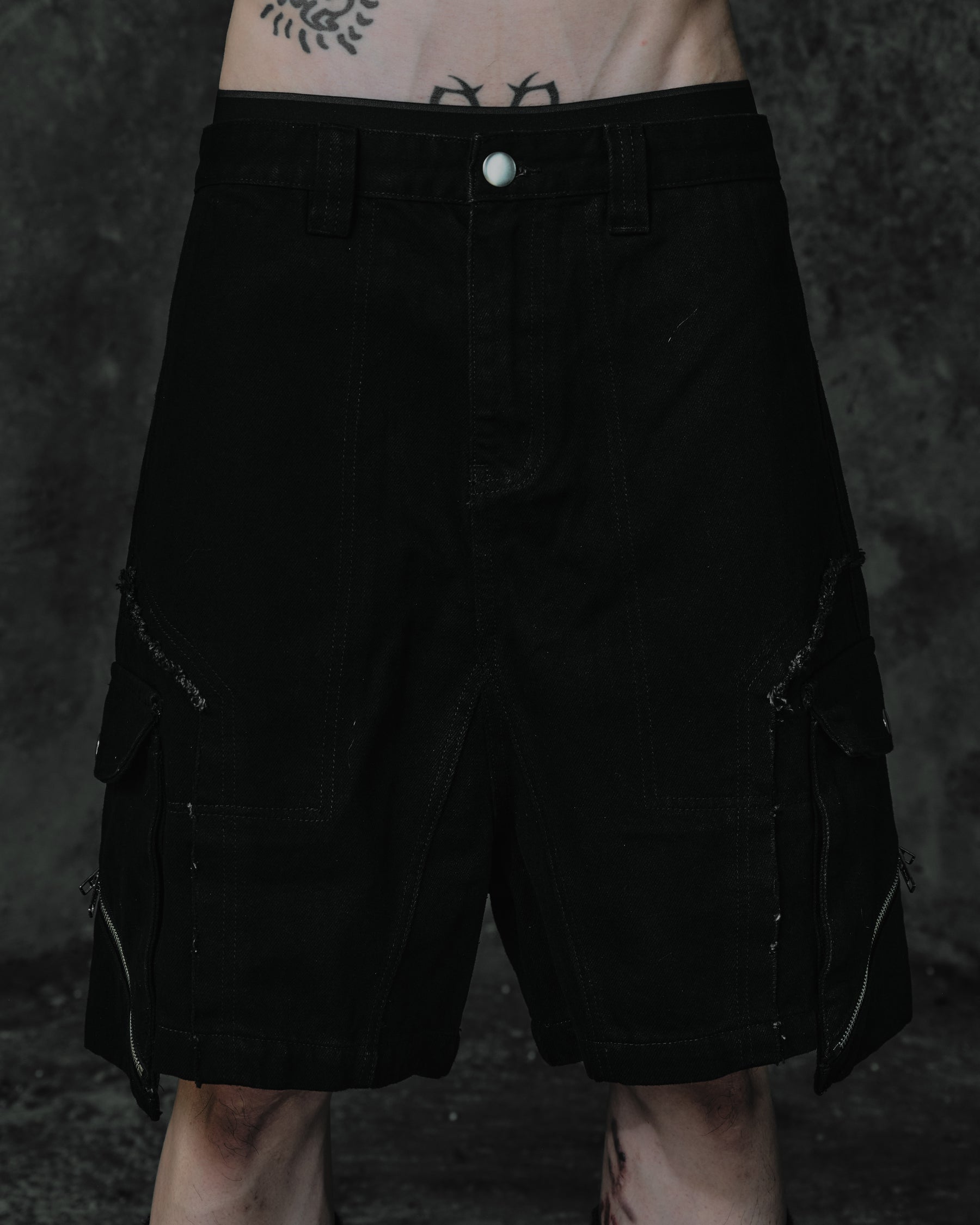 Slanted Zipper Cargo Shorts