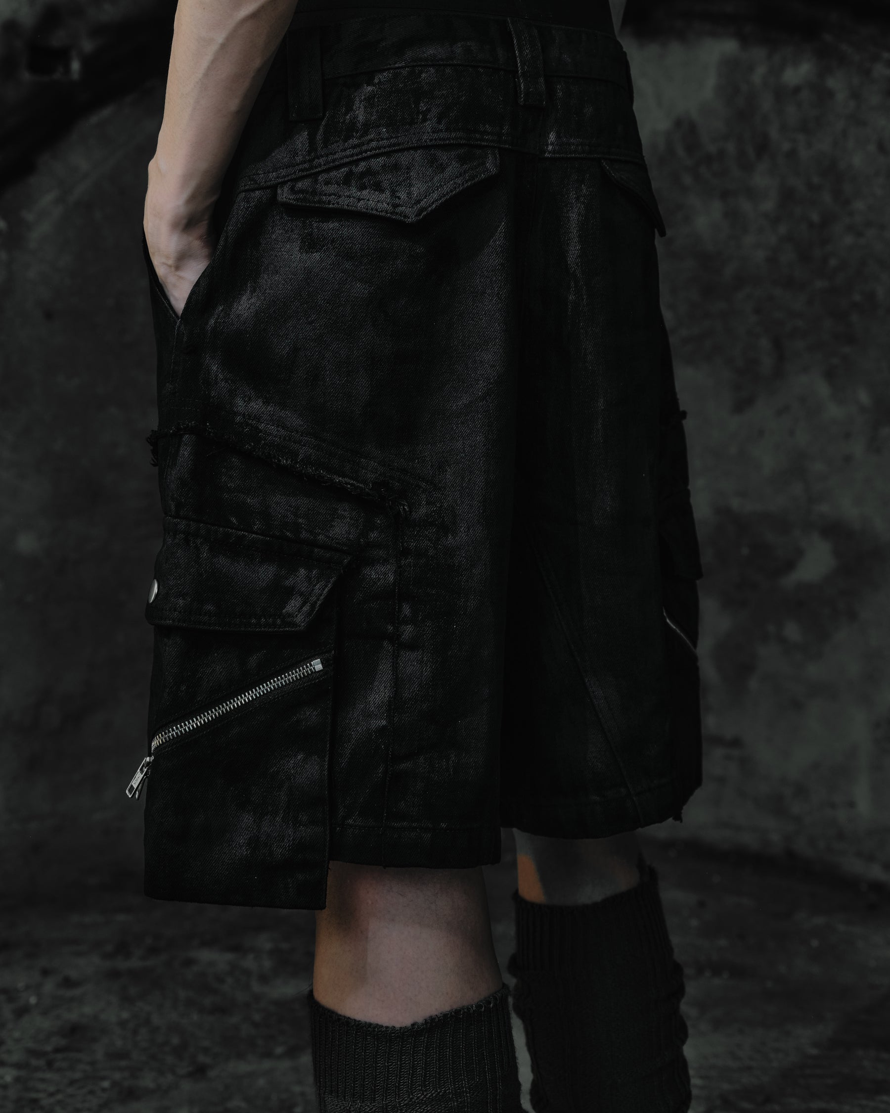 Coated Slanted Zipper Cargo Shorts